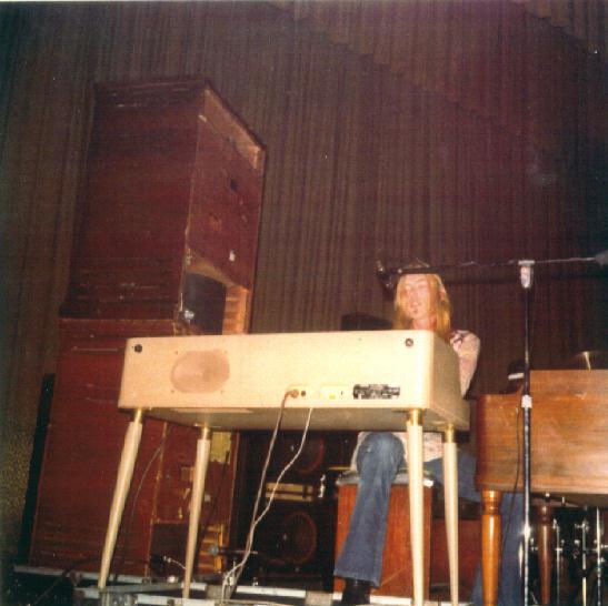 Ned Mudd sends along two photos from the Boutwell Auditorium show in Birmingham, AL in 1972. We don't have a date for this show, help is welcome! Thanks Ned!